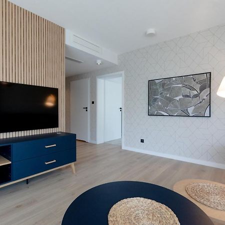 Apartament Pinea De Lux By Major Domus ポビエロボ エクステリア 写真