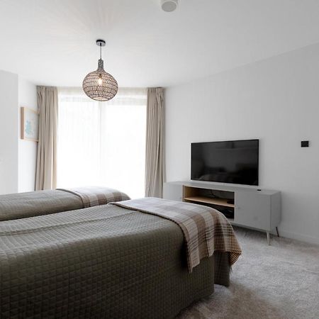 Apartament Pinea De Lux By Major Domus ポビエロボ エクステリア 写真