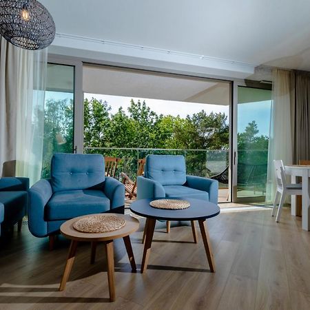 Apartament Pinea De Lux By Major Domus ポビエロボ エクステリア 写真