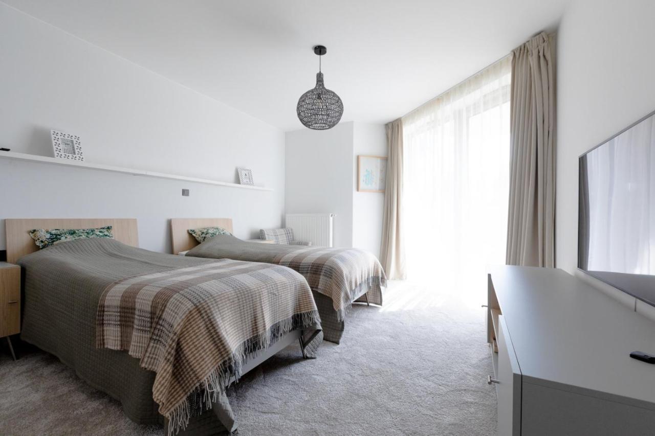 Apartament Pinea De Lux By Major Domus ポビエロボ エクステリア 写真