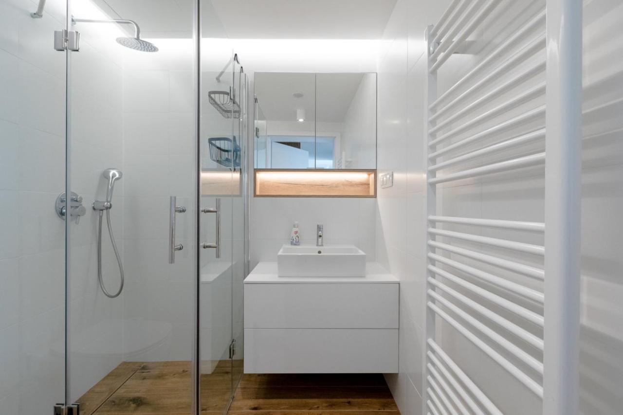 Apartament Pinea De Lux By Major Domus ポビエロボ エクステリア 写真